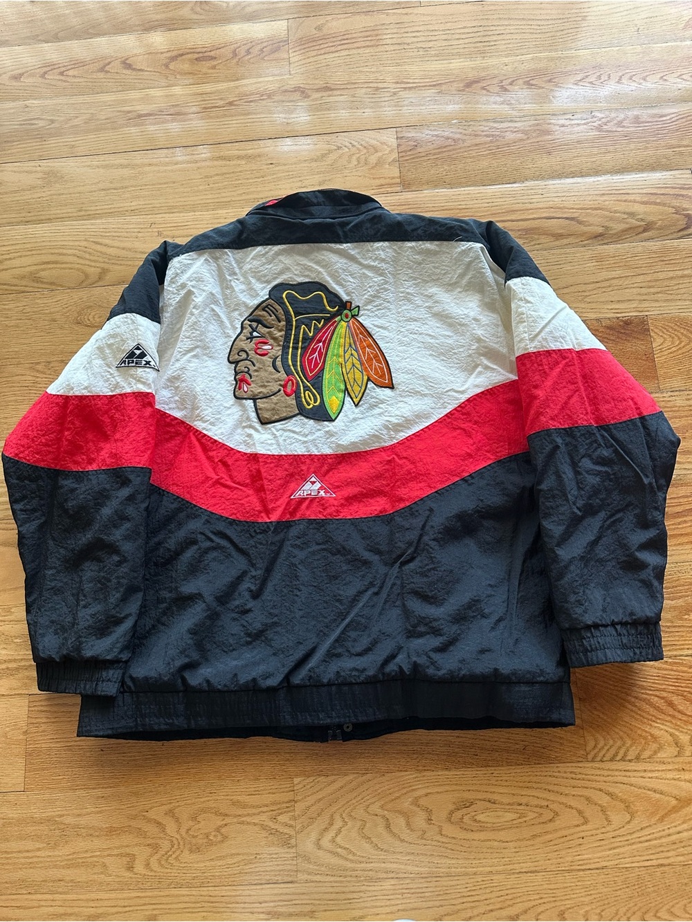 VINTAGE APEX ONE CHICAGO BLACKHAWKS FULL ZIP PUFFER JACKET SIZE XL  (NO HOOD)